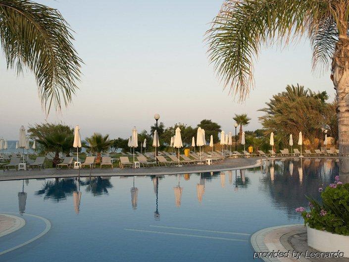 Sentido Kouzalis Beach Hotel Протарас Зручності фото